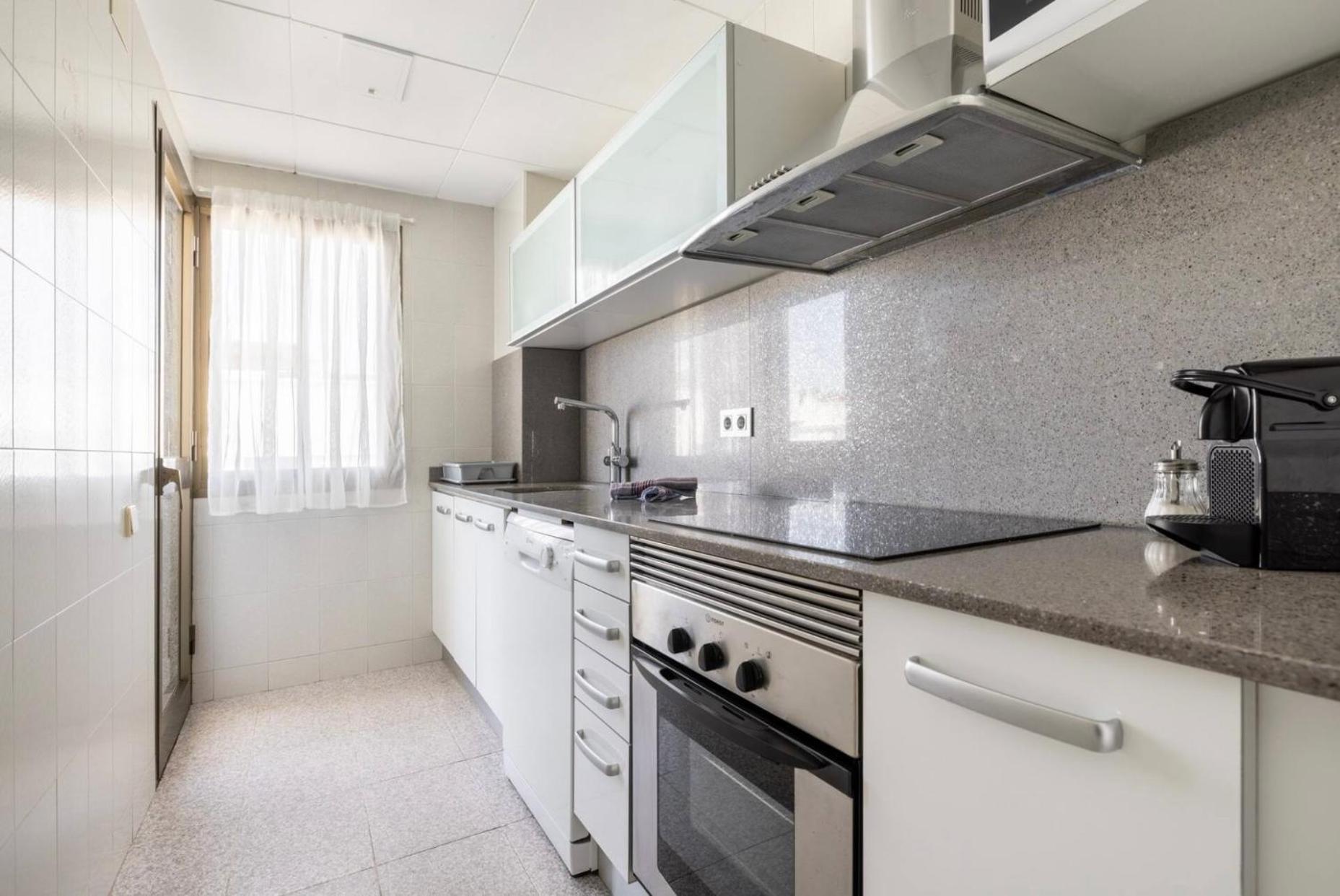 Beach Apartment In 카라펠 외부 사진