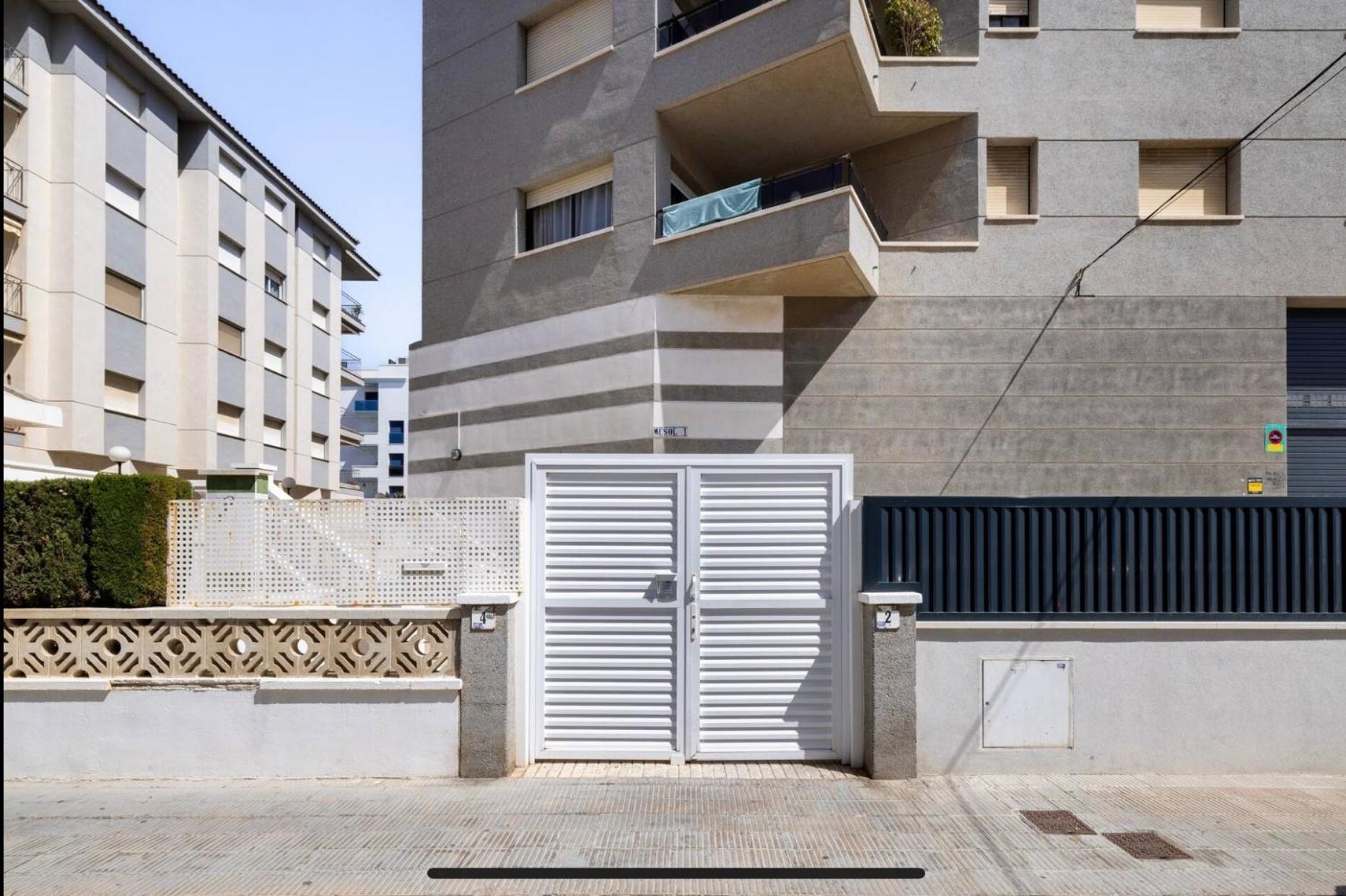 Beach Apartment In 카라펠 외부 사진